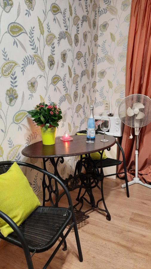 Madlena Buduar Lägenhet Riga Exteriör bild